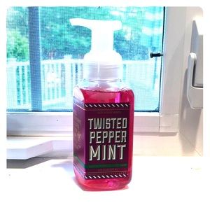 Bath and body works Twisted Peppermint soap